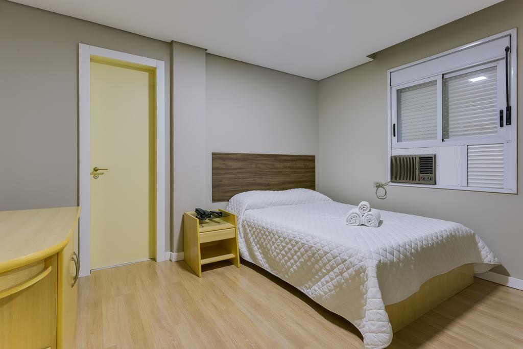 Hotel Lavenue Curitiba Buitenkant foto